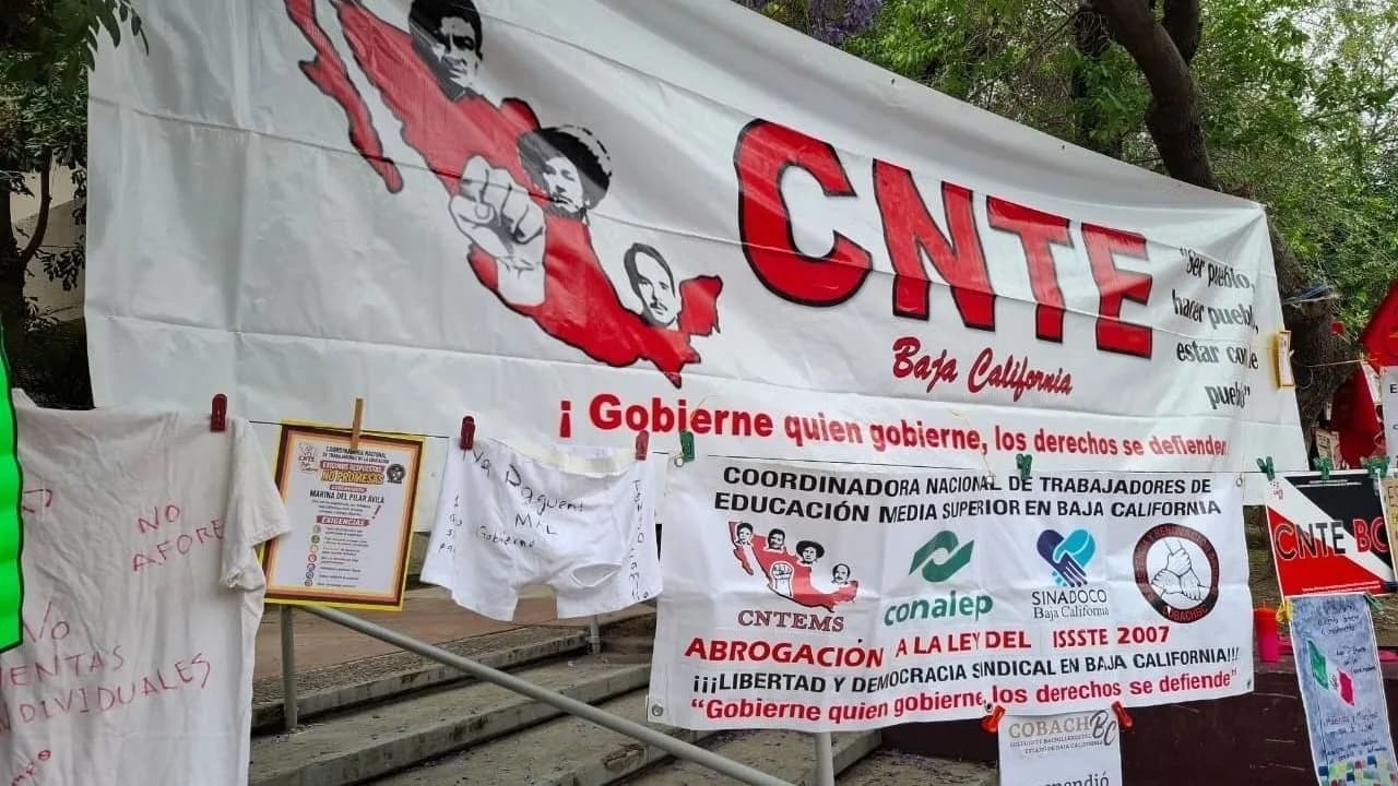 Maestros de Tijuana llevan un año sin recibir salario